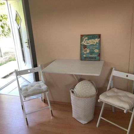Blueberry Design Studio Koszeg Sleeps 4 Apartment Luaran gambar